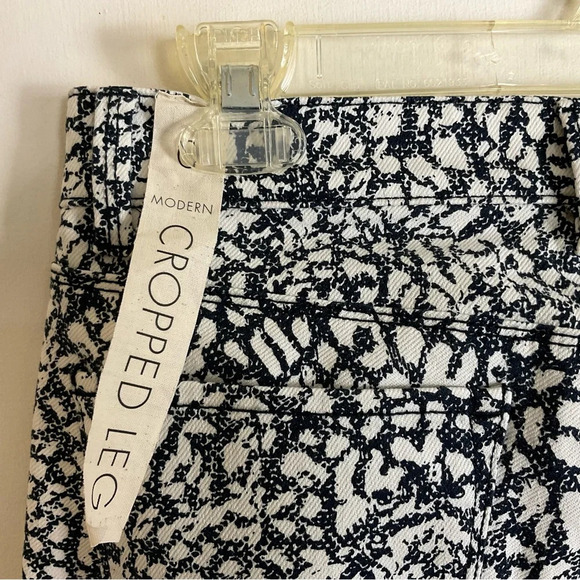 Ann Taylor Factory sz 0 Black White Signature Cropped Pants - Picture 6 of 13